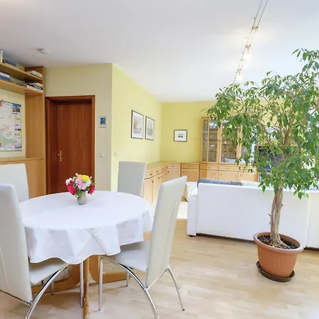 Cozy Retreat In 아파트 발렌슈테트